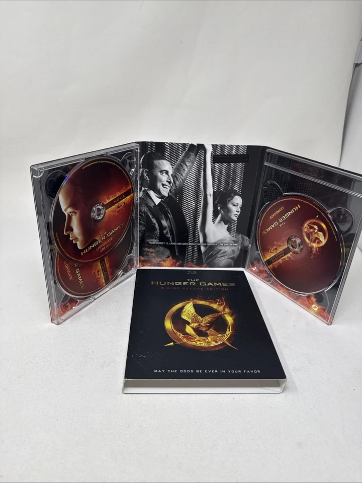 The Hunger Games Blu-ray, 2012, 3-Disc Deluxe Edition - Image 3 of 4