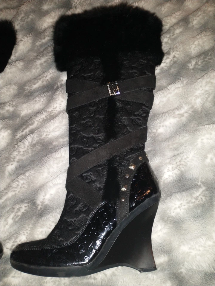 Botas acolchadas negras Baby Phat vintage con piel sintética y tacón de cuña talla 8,5B * RARAS* Foto 2 de 4