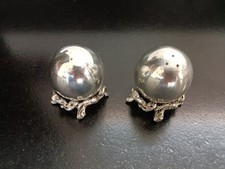 Pascal MORABITO. Rare Salière et Poivrière en étain, signé 