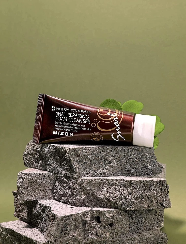 Limpiador de espuma reparadora de caracoles MZ, limpiador facial suave y suave (60 ml) Foto 4 de 4