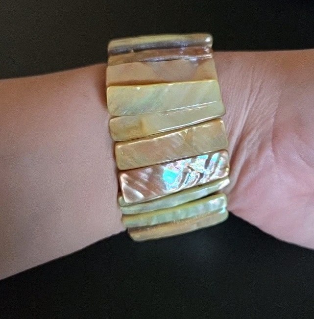 Abalone Shell  Beaded Stretch Bracelet Baroque Ye… - image 4