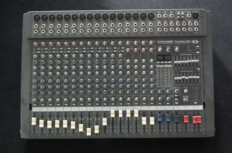 Dynacord Powermate 1600 mit Deckel