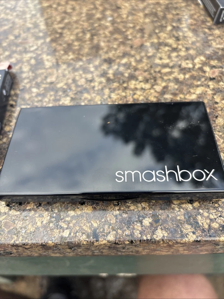 Smashbox Spotlight Palette Pearl Highlighter 8.61g - Brand New - Image 2 of 4