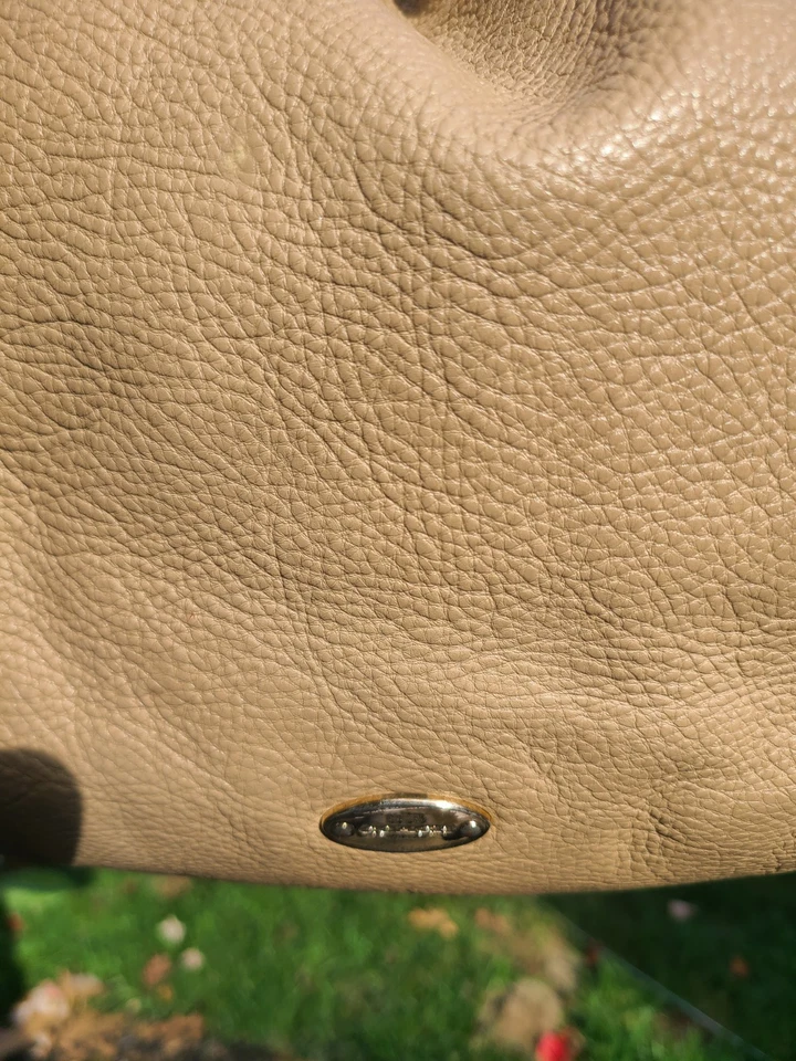 Vtg Coach Madison Isabelle Bag Tote Pebbled Leather Purse Beige Tan Boho - Image 2 of 4