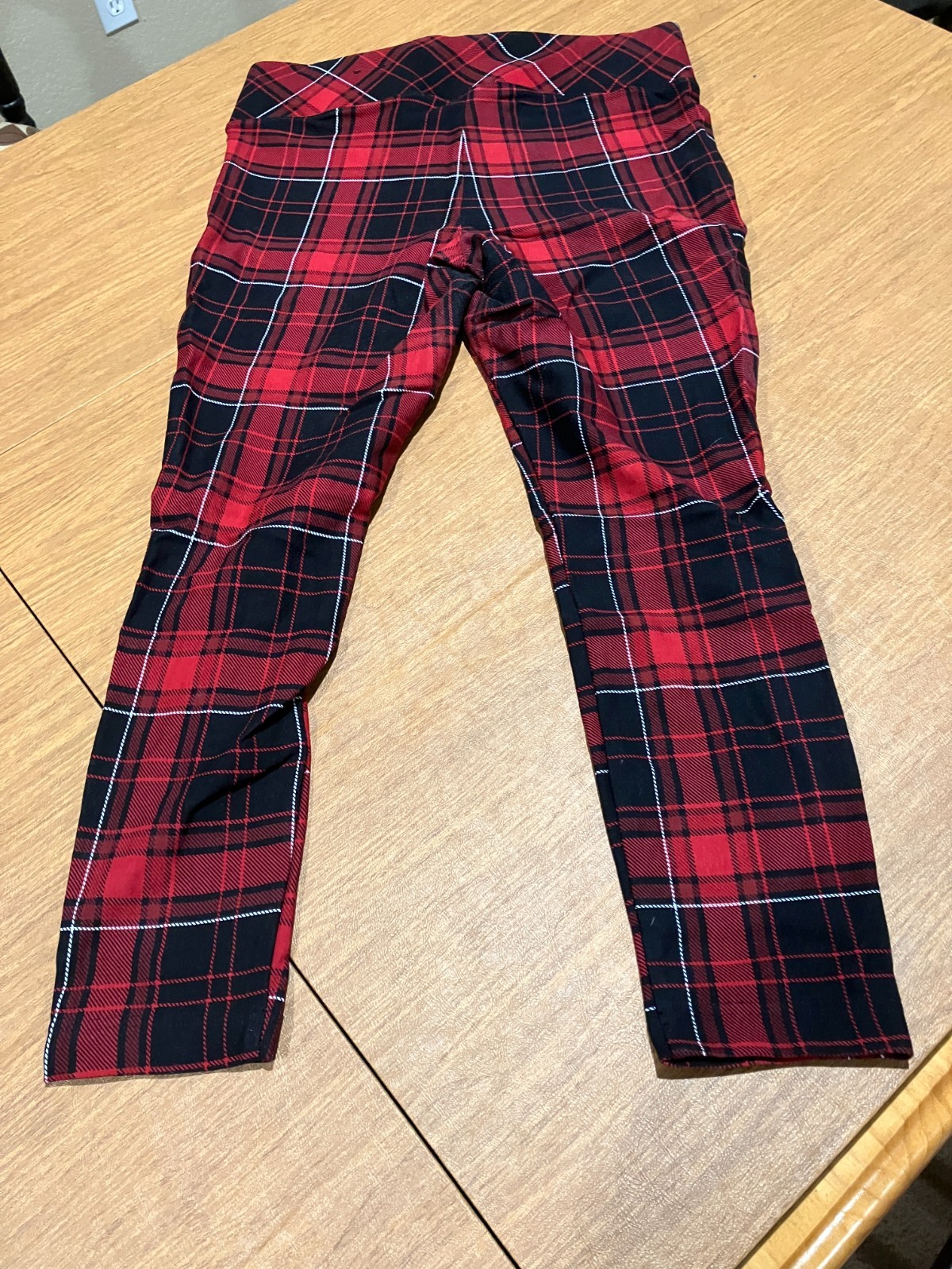 Torrid Pixie Women's Red/Black Plaid Pixie Pants … - image 5