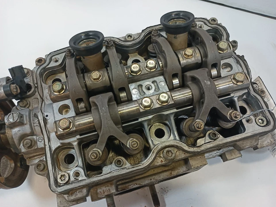 Culata izquierda conductor Subaru Forester 2005 2,5 L 11846010 Foto 3 de 4