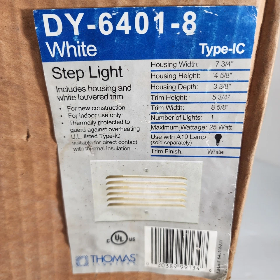 New Thomas Lighting White DY-6401-8 Step Light NIB - Image 3 of 4
