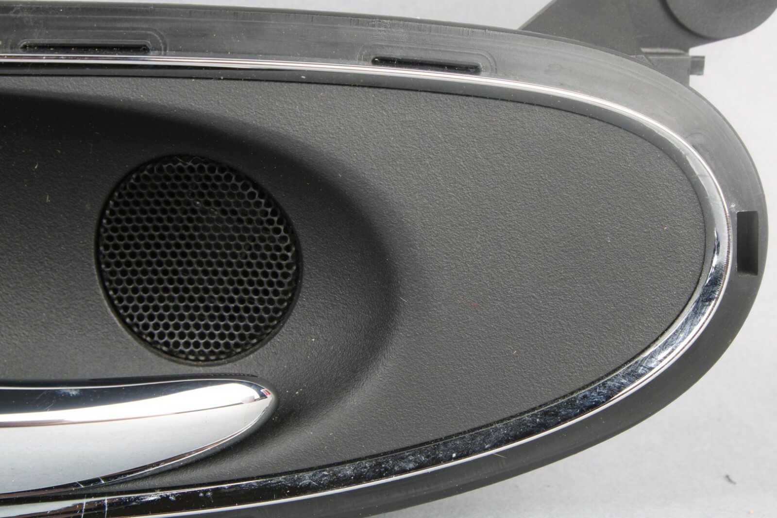 0409 Jaguar XJ8 XJR VDP X350 X358 Rear Left Interior Door Handle w