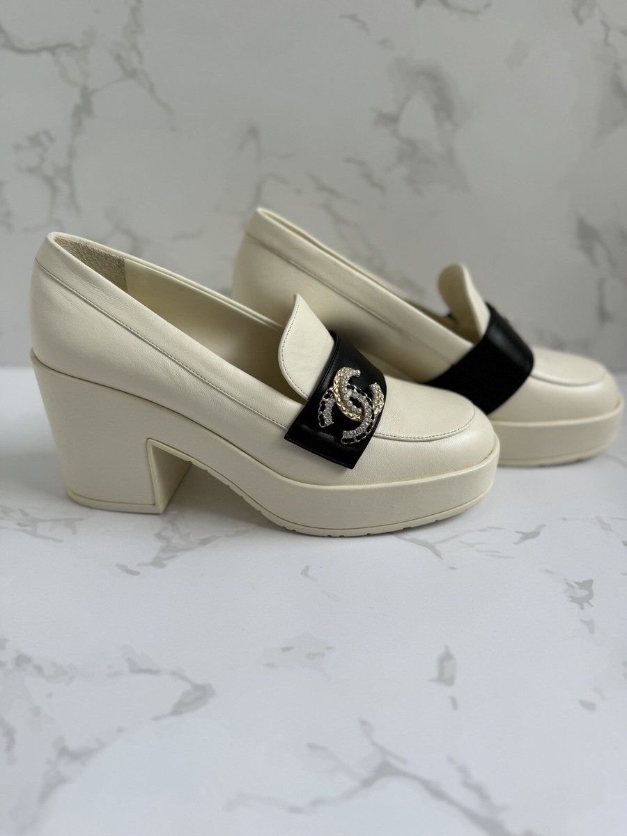 BNIB CHANEL 23C Ivory/Black Crystal CC Logo Moccasin Loafers BNIB CHANEL 23C Ivory/Black Crystal CC Logo Moccasin Loafers