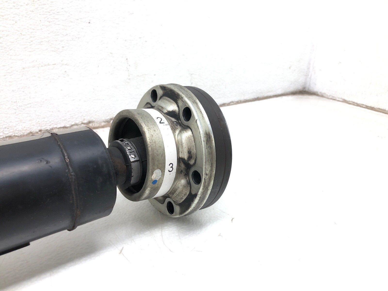 2014-2017 MASERATI QUATTROPORTE AWD REAR PROPELLER DRIVESHAFT OEM.