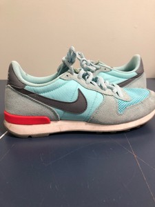 nike internationalist blue womens