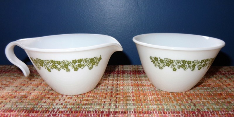 Corelle Green Crazy Daisy Spring Blossom Hooked Handle Creamer & Sugar Bowl Dish