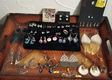 Fashion Jewelry Lot For Young Girl/x30 Pairs Earrings/x1 Bracelet/x1 Ring