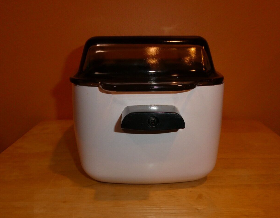 Vintage West Bend Slow Cooker 6qt White /Grey pot & smoke Domed Glass