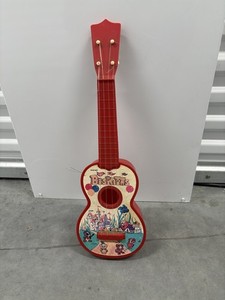 Vintage 1984 Ohio Art "The Biskitts" toy guitar