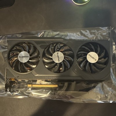 GIGABYTE NVIDIA GeForce RTX 4070  Graphics Card HDMI PCI Express Triple Fan