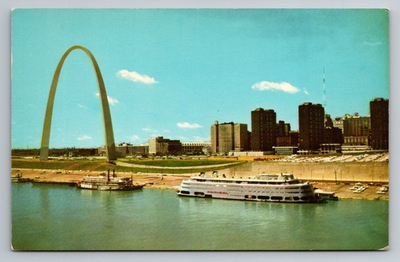 #ad #ad GATEWAY ARCH — S. S. ADMIRAL St. Louis Missouri Vtg Unp Circa 1960 Postcard $3.99