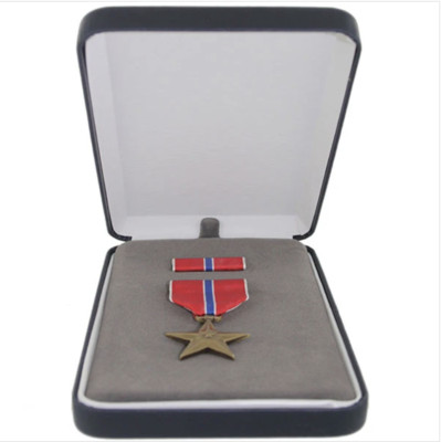 GENUINE U.S. MEDAL PRESENTATION SET: BRONZE STAR