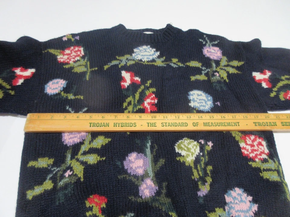 Sz M UNIQUE Vintage Y2K Norm Thompson Floral 100% Wool Sweater Cottagecore - Image 2 of 4