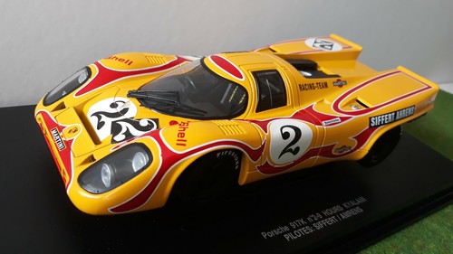 PORSCHE 917 K # 2 9H KYALAMI Jaune 1/18 UNIVERSAL HOBBIES 3908 voiture miniature - Picture 3 of 6