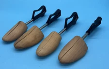 2 Pair Vtg TRAVEL TREE SHOE KEEPERS Rochester Shoe Tree Co Wood #3 Split Toe