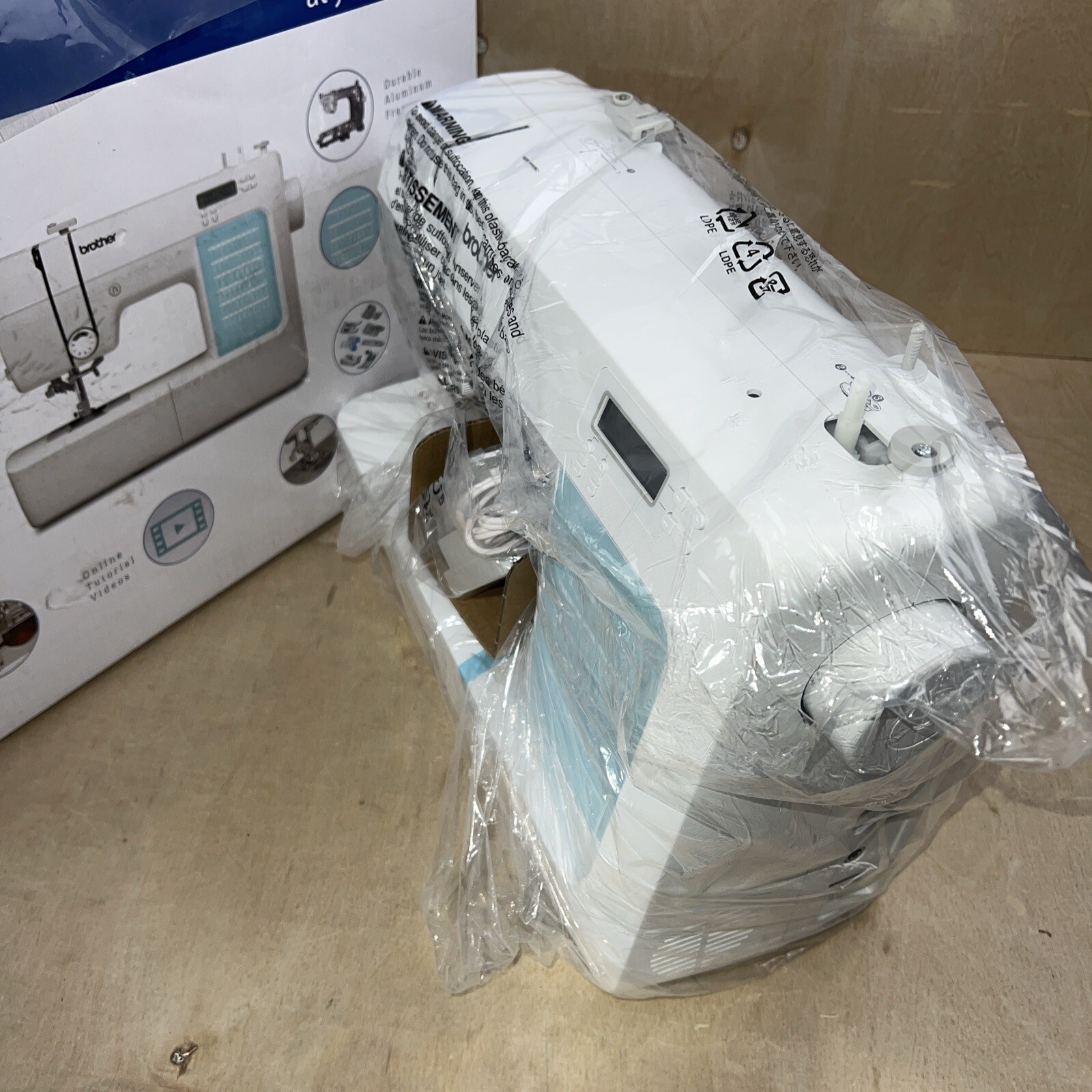 Brother CP60X Computerized Sewing Machine, 60 Builtin Stitches, LCD