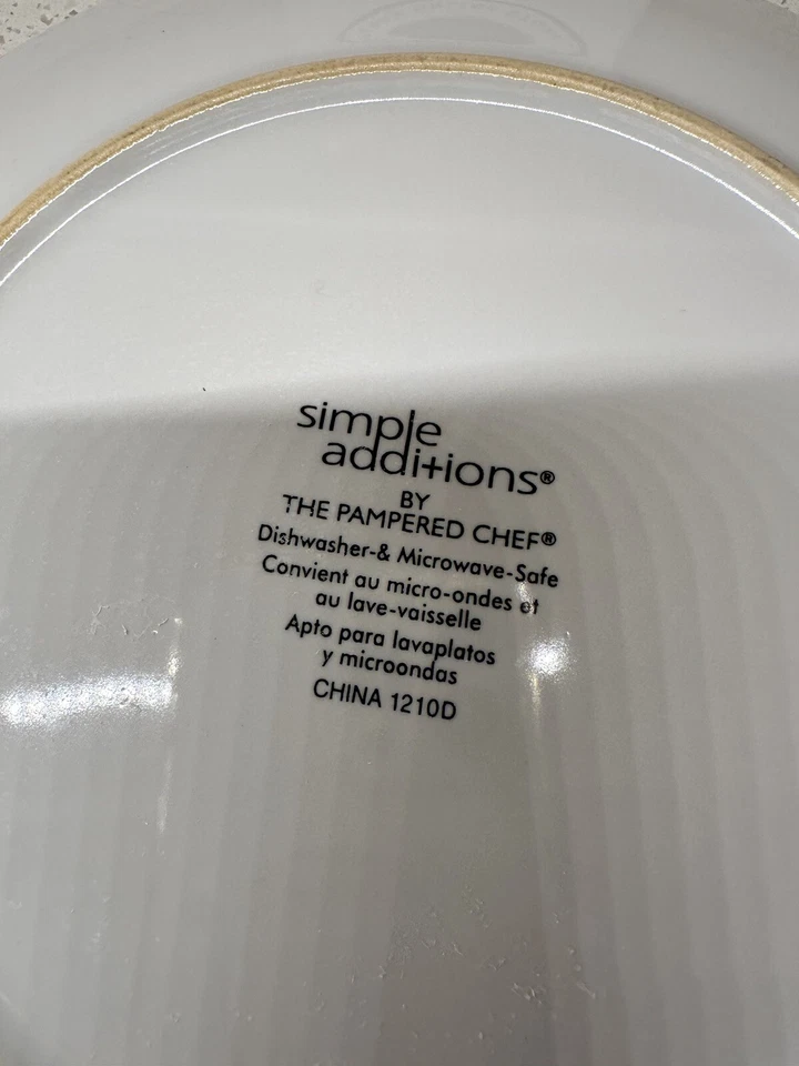 Plato de ensalada de 8 pulgadas a lunares adiciones simples chef mimado retirado BONITO Foto 3 de 3