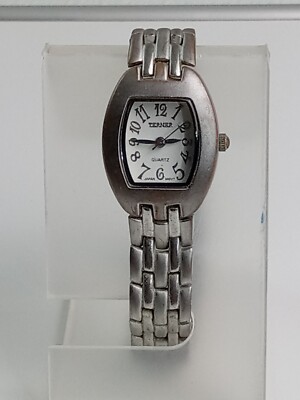 Tissot vintage rectangulaire, femme, fonctionne bien! (D'occasion) à La Neuveville pour CHF 40