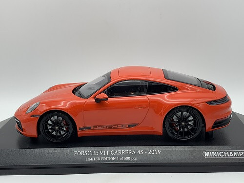 Porsche 911 Carrera 4S 2019 Minichamps Maßstab 1:18 Limitiert auf 600 Stück NEU - Picture 8 of 10