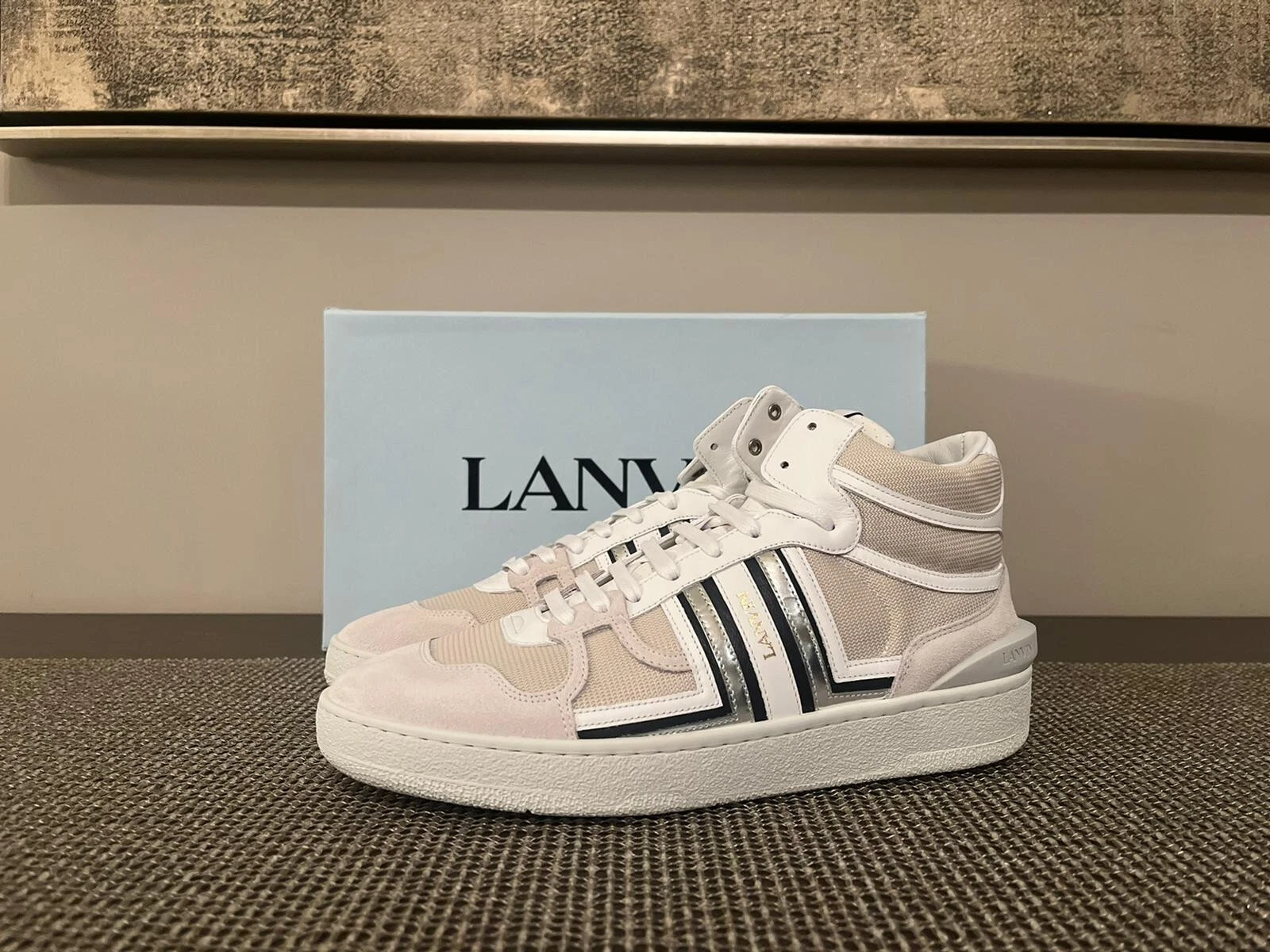 Lanvin — Lanvin , Clay High Top Sneakers in White / Silver , BNWB 41 IT