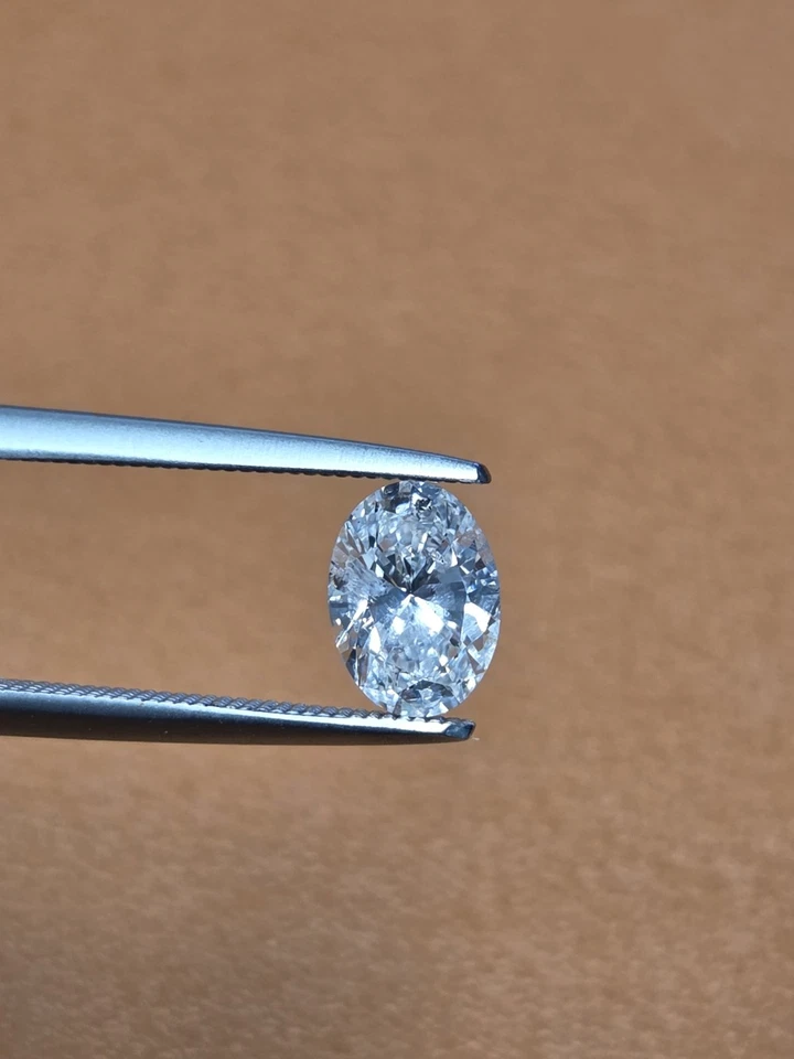 EGL EE. UU. Forma Ovalada 1.03ct Color D Diamante Natural Sin Mejora con Valoración Foto 4 de 4
