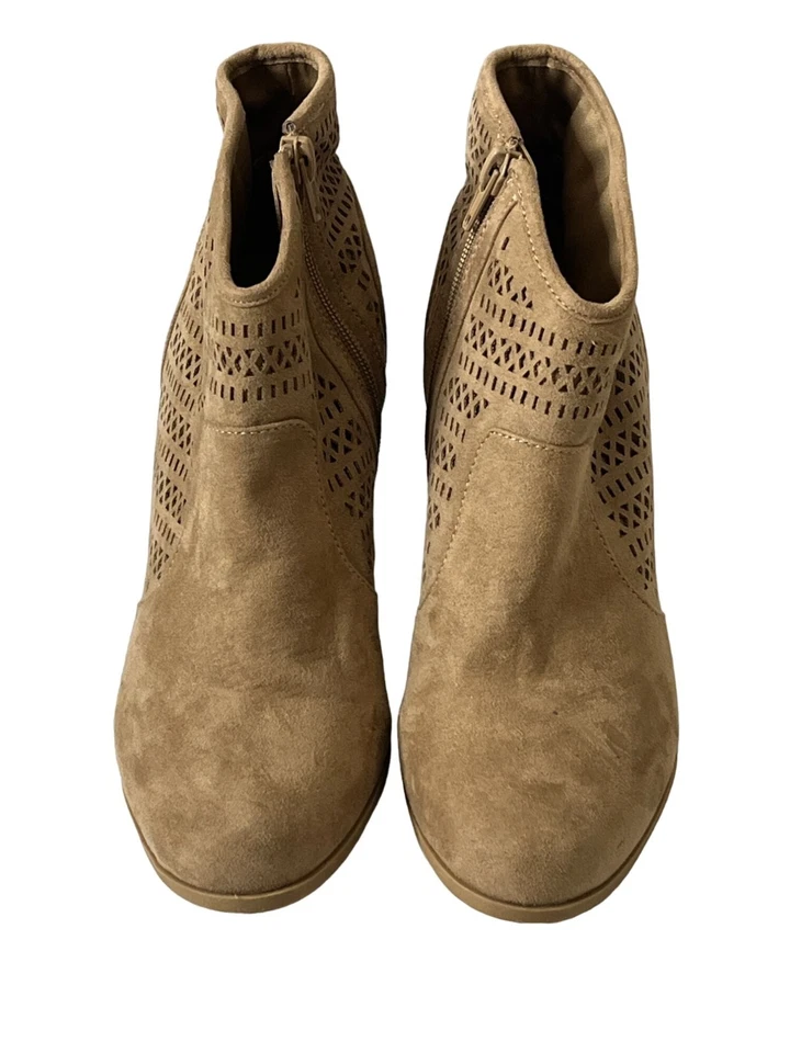 Botines para mujer Me Too 8,5 tostados imitación gamuza tacón bloque recorte cremallera informales Foto 3 de 4