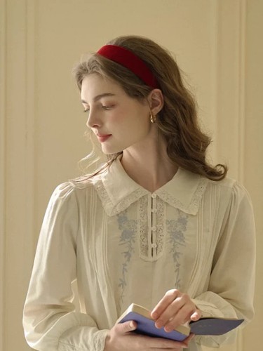 Simple Retro Isabelle's Rose Floral Embroidered Cottagecore Blouse - Picture 12 of 13
