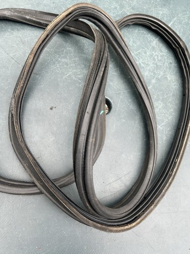 99-00 HONDA CIVIC REAR BACK TRUNK WEATHER STRIP SEAL RUBBER OEM SEDAN - Picture 3 of 5