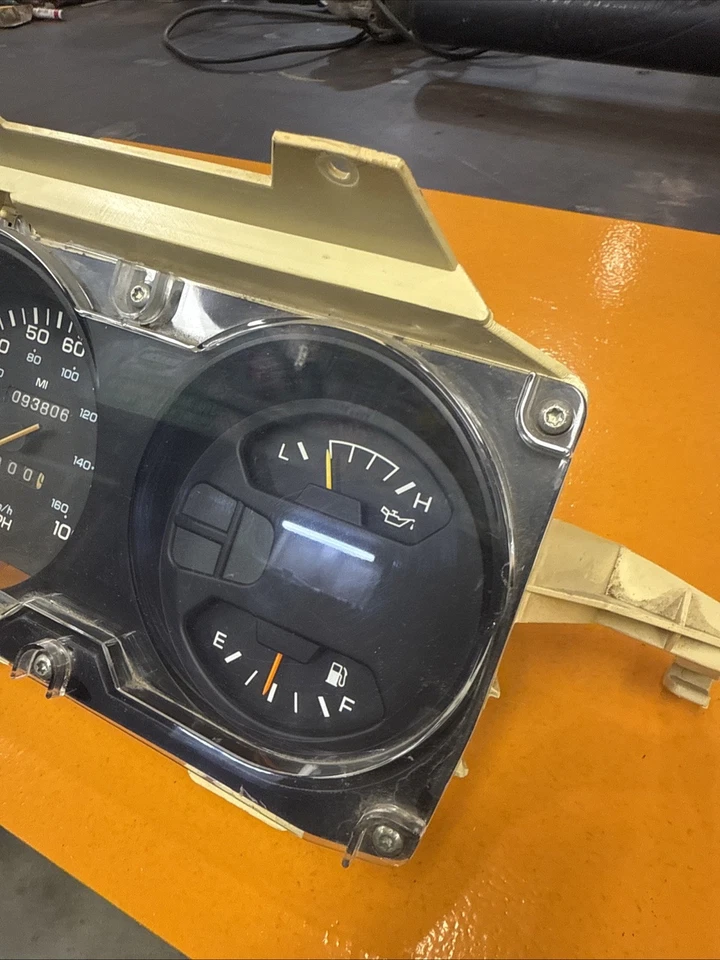 Dodge W250 1990 1993 5,9 velocímetro de gas medidor de grupo medidores Foto 4 de 4