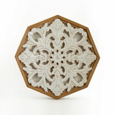 Wandrelief mit Blumenmuster geschnitzt Wandskulptur Landhausstil f&uuml;r Wohnzimmer