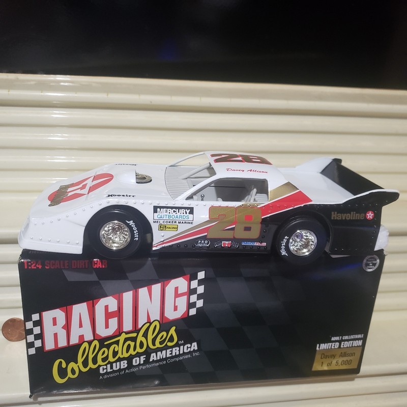 Action RCCA #28 DAVEY ALLISON TEXACO 1/24 1996 Dirt Car Nu Mint in C9 Mint Box