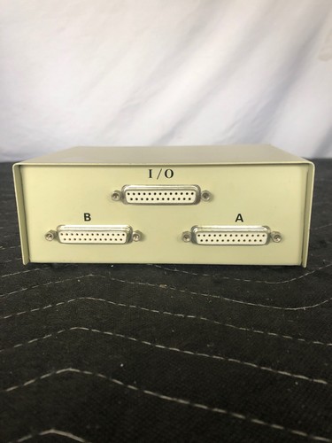 Belkin  box (F1B024) 2-Ports External Switch - Picture 4 of 6