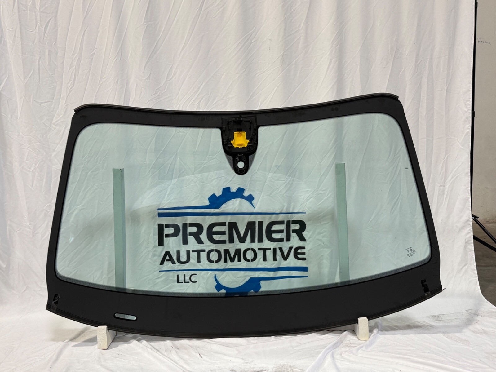 2019-2024 Bentley Flying Spur Windshield ***NEW AFTERMARKET***