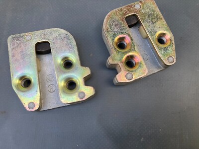 NOS DDR Doblina Schließkeil L+R Tür Anschlag Wartburg Multicar Robur W50 3758-10
