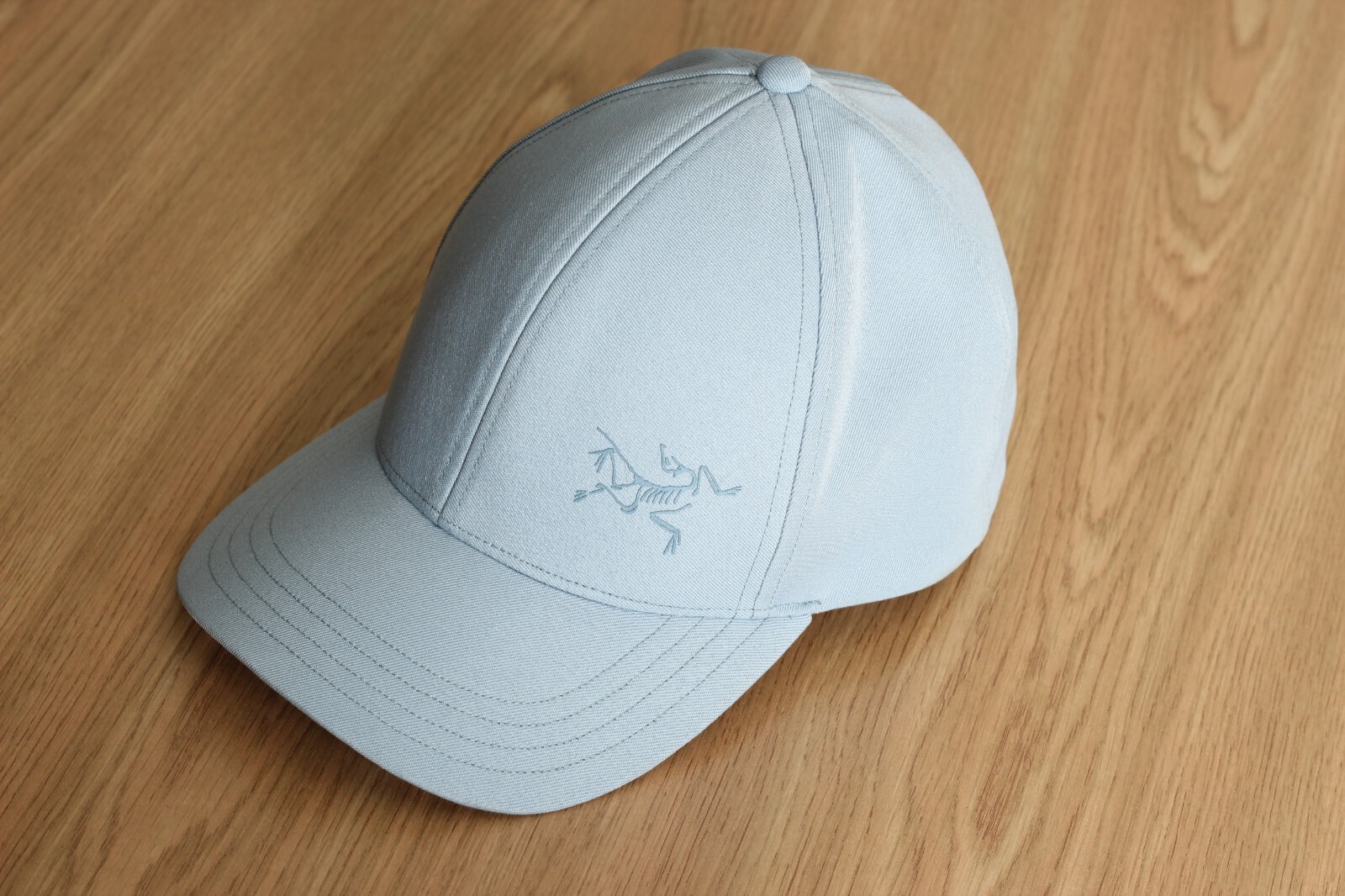 Cappello berretto uccellino ARC'TERYX taglia unica blu chiaro escursioni all'...