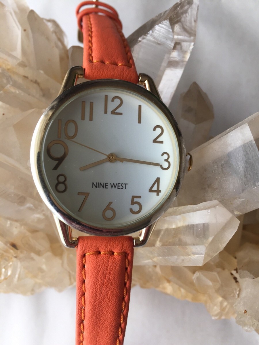Ladies NOS Large Dial Nine West M6 Watch With New Battery