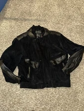 BERMANS BLACK SUADE/Genuine Leather Bomber Size XLT Insulated Full Zip