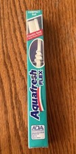 Aquafresh FLEX Toothbrush Full Size SOFT In Clear Hard Plastic Case NOS Vintage