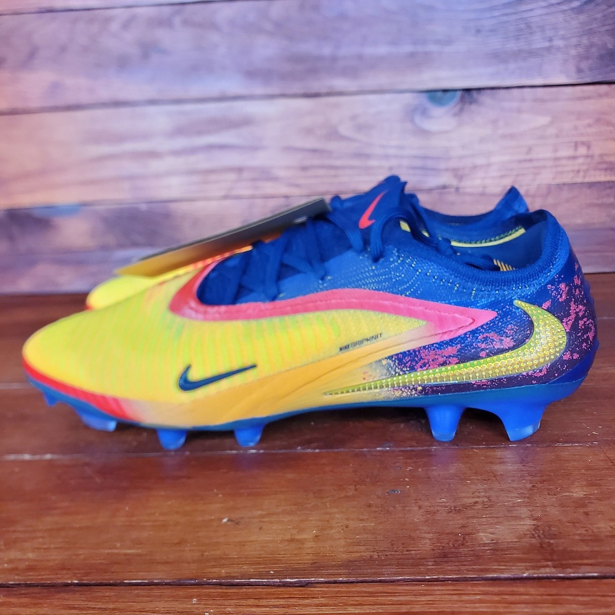 Nike Phantom 6 Low Elite FG Soccer 
Erling Haaland HQ2332-800 Men’s Size 10.5 Nike Phantom 6 Low Pro FG  main image 2