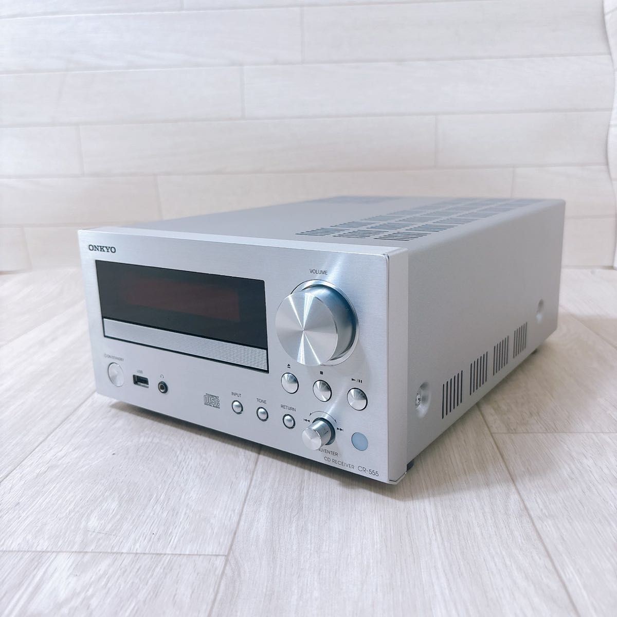 ONKYO CR-555 CD Tuner Amplifier Receiver Silver with Remote