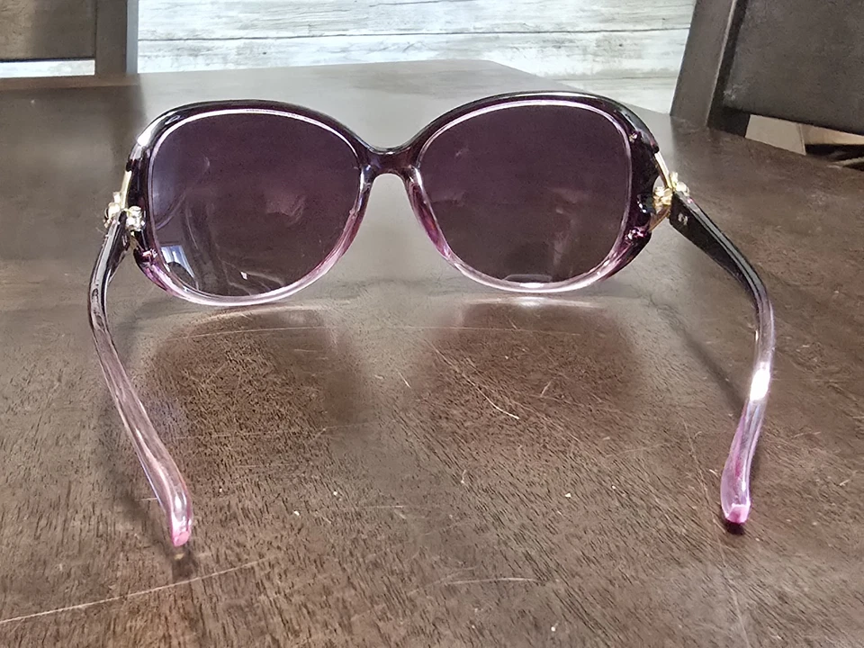 Женские винтажные темно-бордовые солнцезащитные очки овальной формы Christian Dior - Изображение 3 из 3