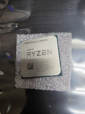 AMD Ryzen 5 5600X 3.70GHz 6 Core 100-000000065 12 Thread AM4