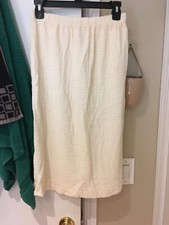  NO BRAND  VINTAGE - Ladies Skirt Textured - Pre-owned - Size 12