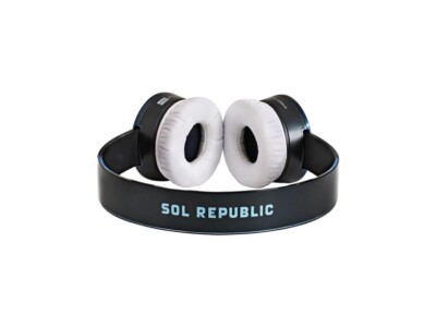 SOL REPUBLIC Tracks Ultra 1261-00 - On-Ear Headphones with Remote